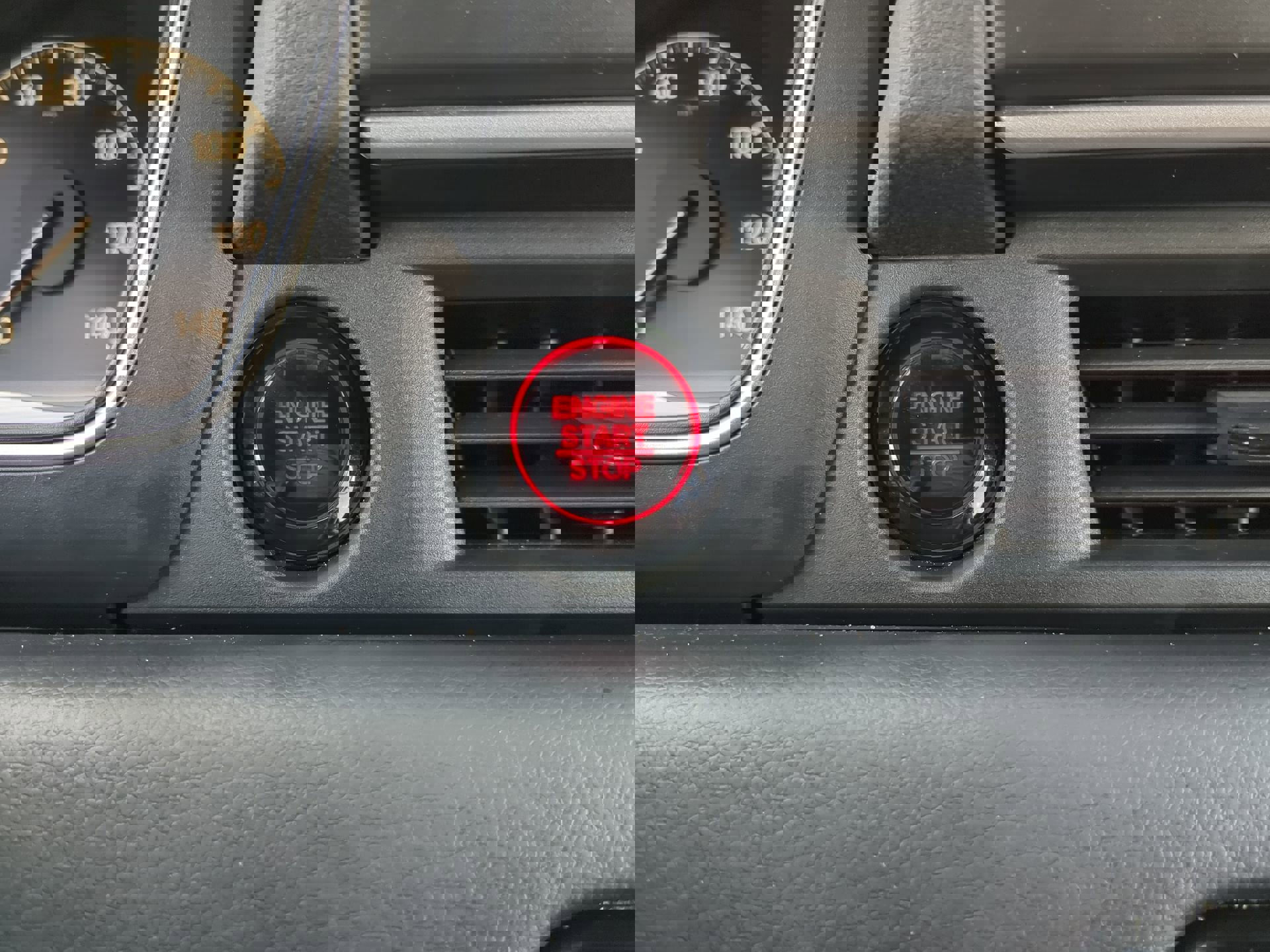 Used 2024 Honda Pilot Touring image 35