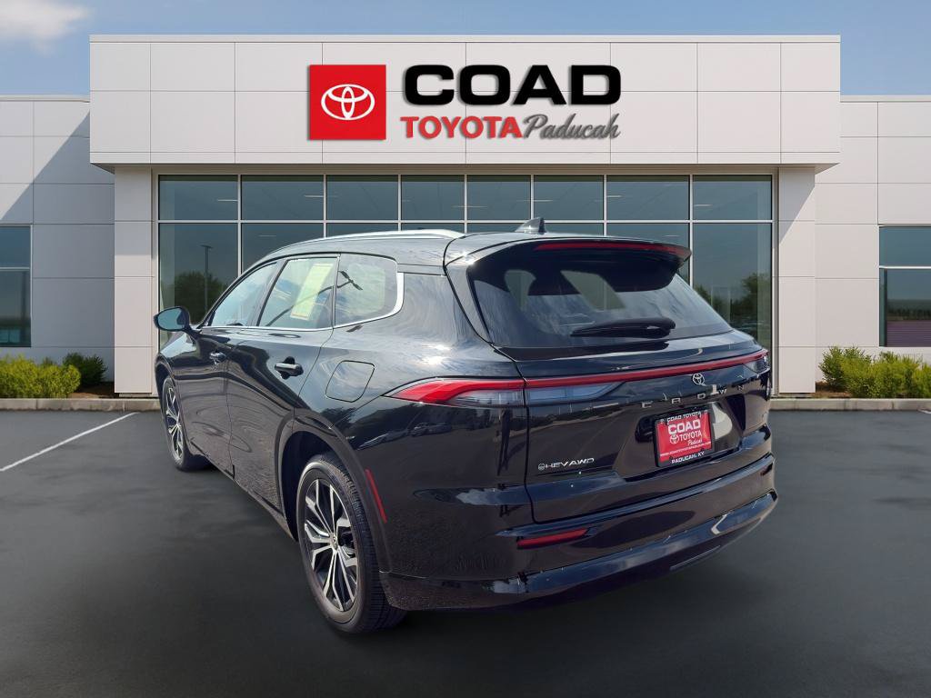 Certified 2025 Toyota Crown Signia AWD/4WD image 3