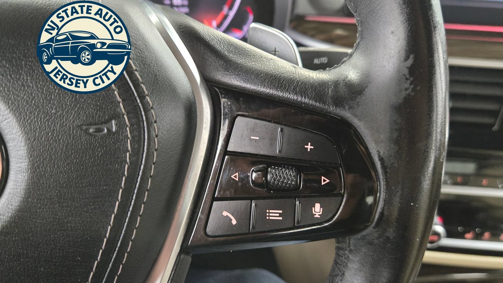 Used 2020 BMW 530i w/ Convenience Package RWD image 19