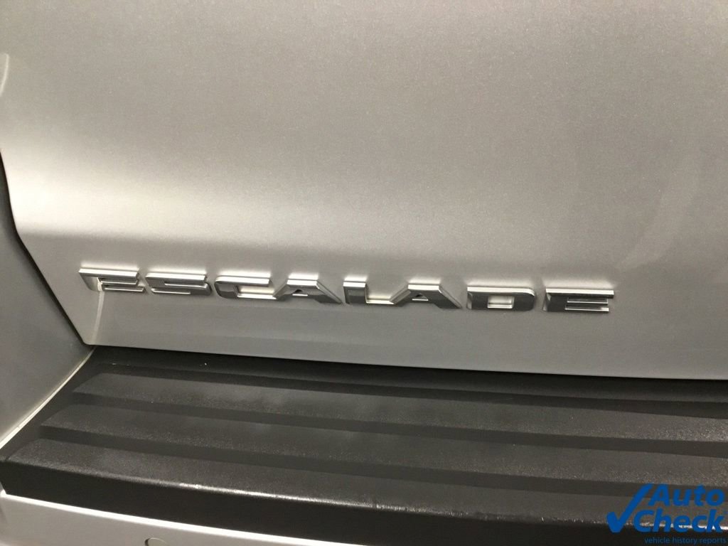 Used 2017 Cadillac Escalade Luxury AWD/4WD image 15