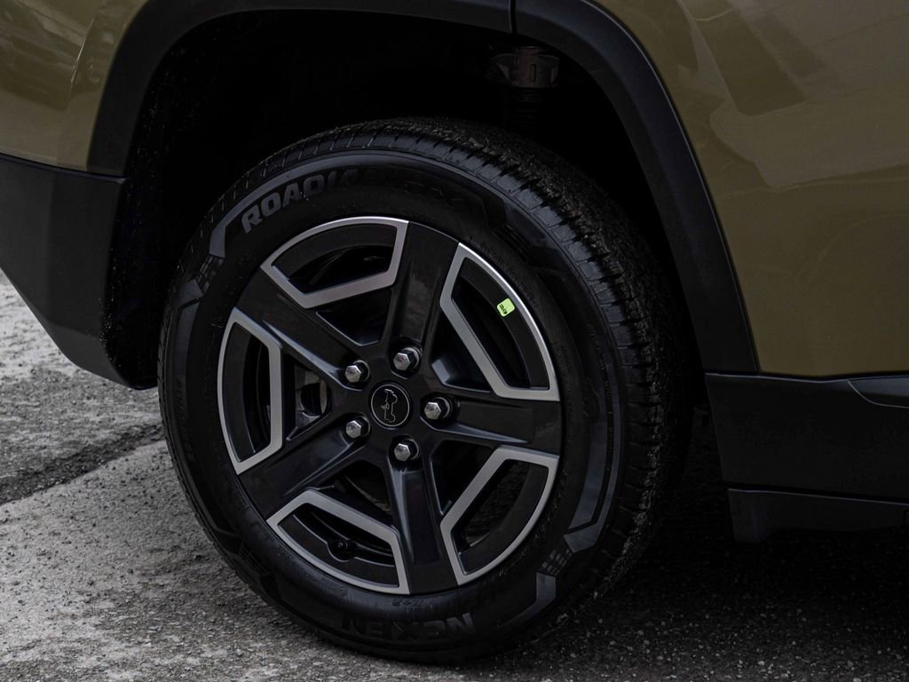 New 2026 Jeep Cherokee Laredo AWD/4WD image 10