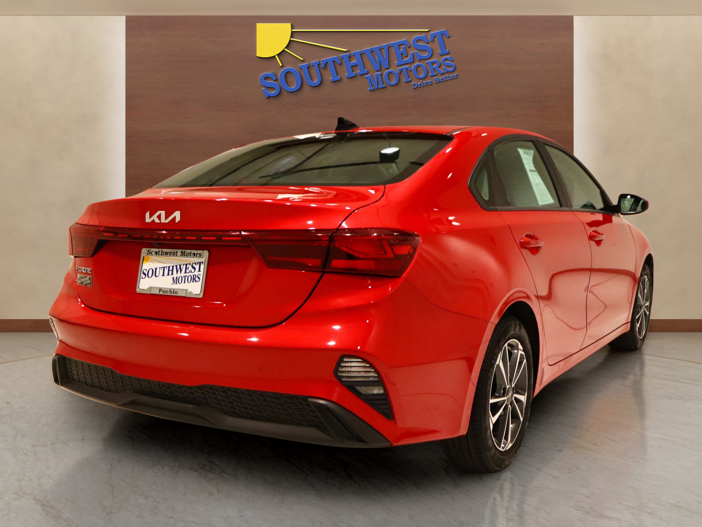 Used 2024 Kia Forte LXS image 4