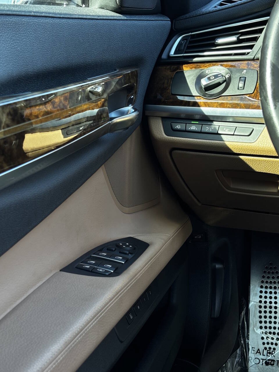 Used 2013 BMW 740Li xDrive AWD/4WD image 26