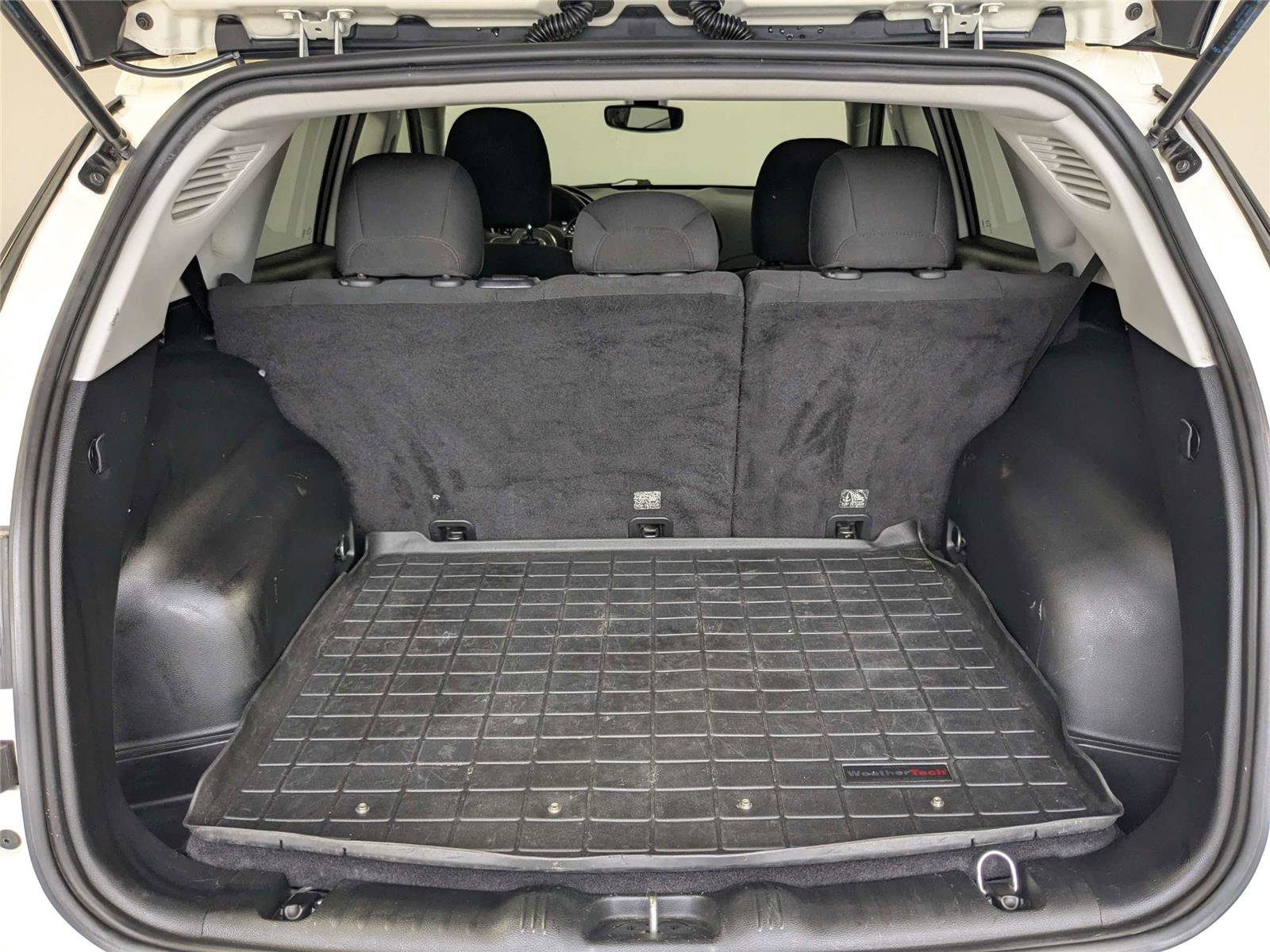 Used 2018 Jeep Compass Sport w/ Tech Group FWD image 8