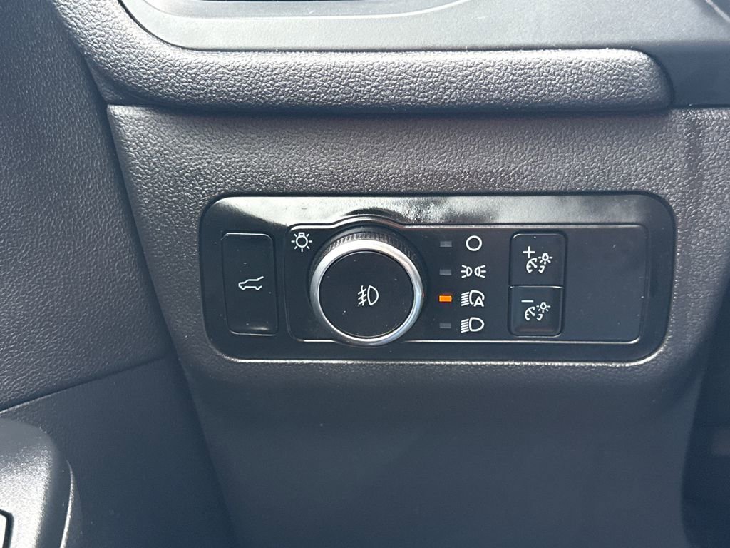 Used 2023 Ford Escape Platinum image 45