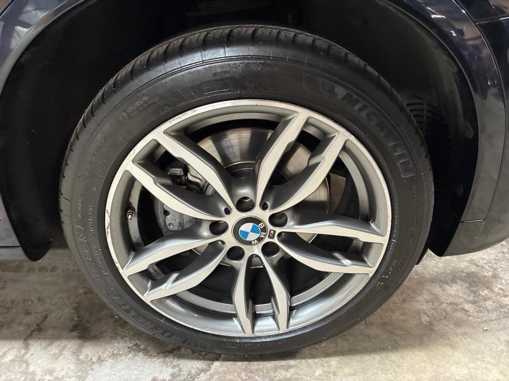Used 2018 BMW X4 M40i AWD/4WD image 3