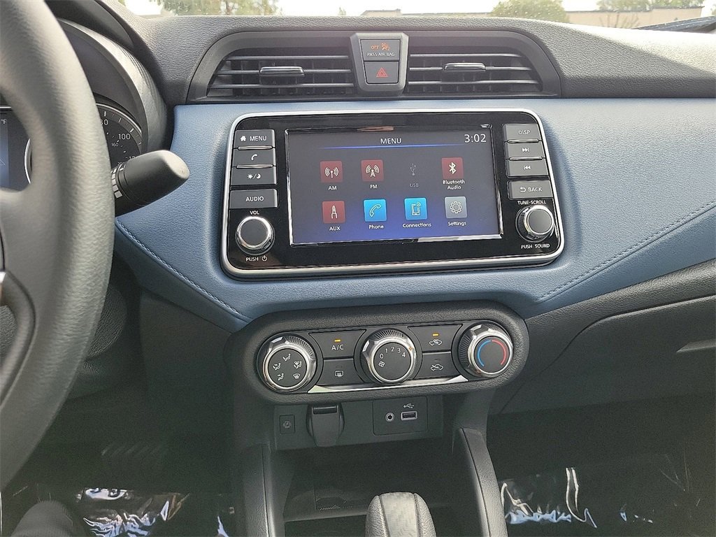 New 2025 Nissan Versa SV w/ Trunk Package image 9