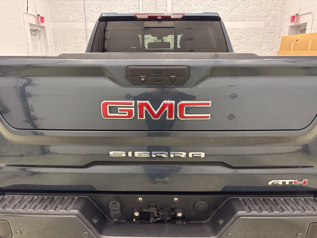 Used 2019 GMC Sierra 1500 AT4 w/ Off Road Performance Package AWD/4WD image 5