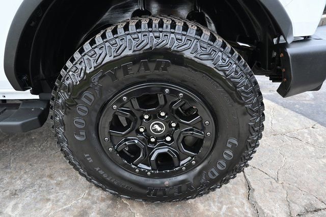 Used 2023 Ford Bronco Wildtrak image 13