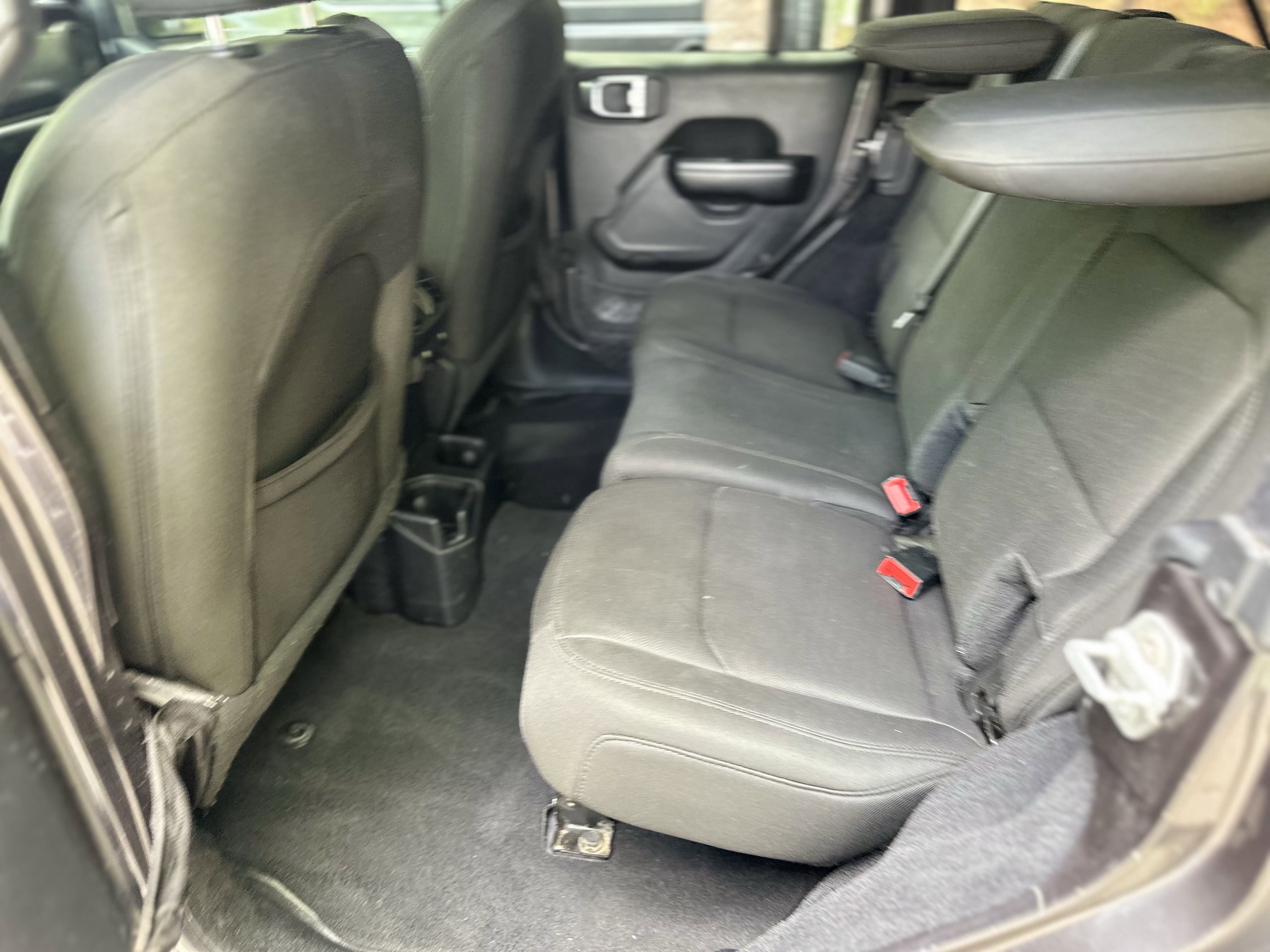 Used 2019 Jeep Wrangler Unlimited Sport S image 25