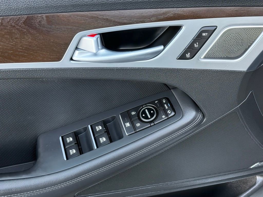 Used 2018 Genesis G80 3.8 w/ Option Group 03 AWD/4WD image 14
