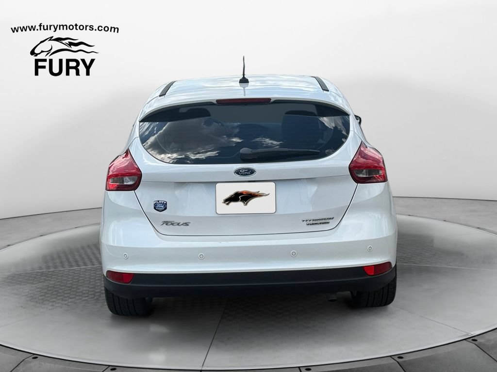 Used 2015 Ford Focus Titanium FWD image 4