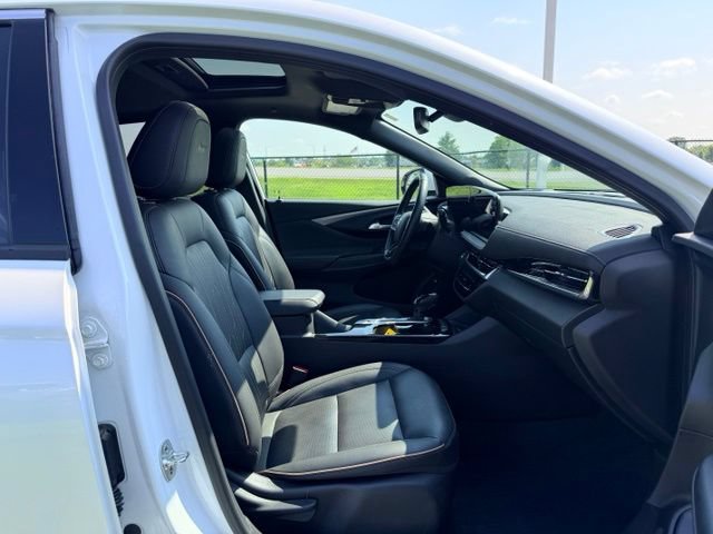 Used 2024 Buick Envista Avenir FWD image 10
