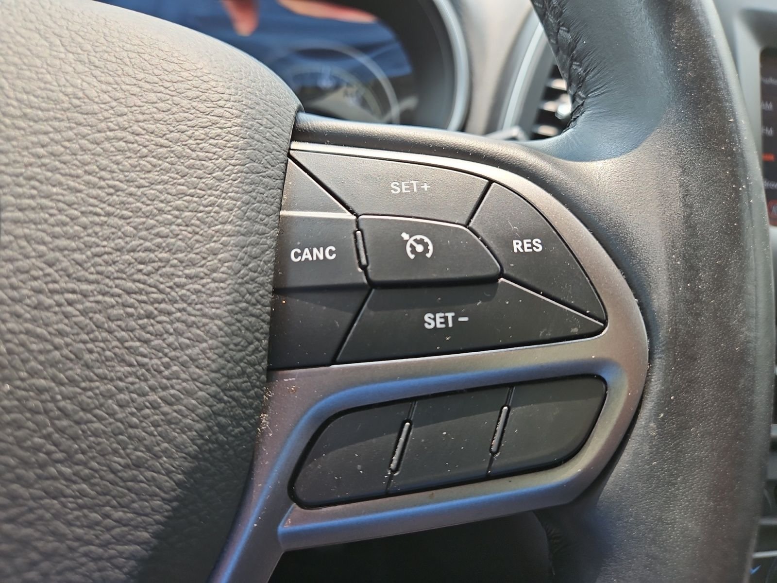 Used 2021 Jeep Cherokee Latitude Plus w/ Sun & Sound Group AWD/4WD image 26