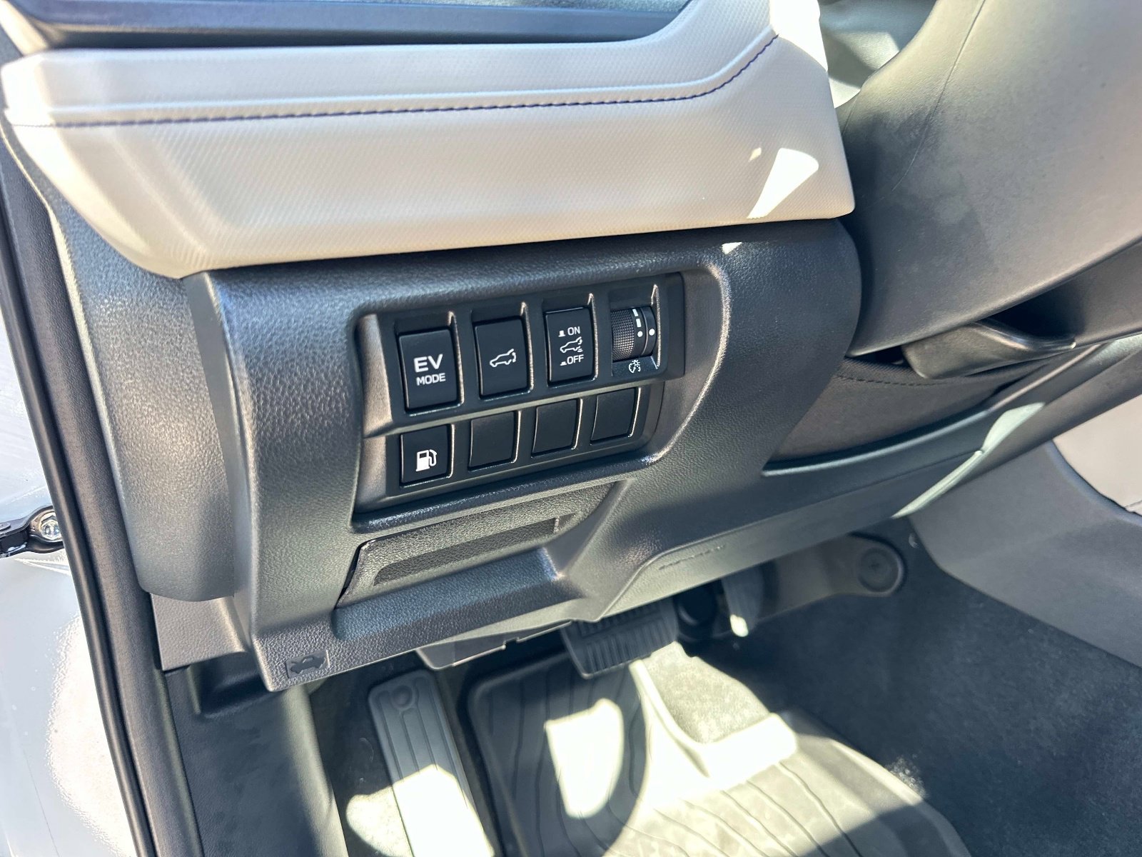 Used 2025 Subaru Forester Premium w/ Protection Package (1PH) image 21