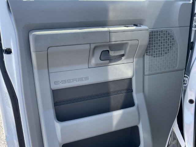 New 2027 Ford E-350 and Econoline 350 Super Duty w/ Power Equipment Group RWD image 8