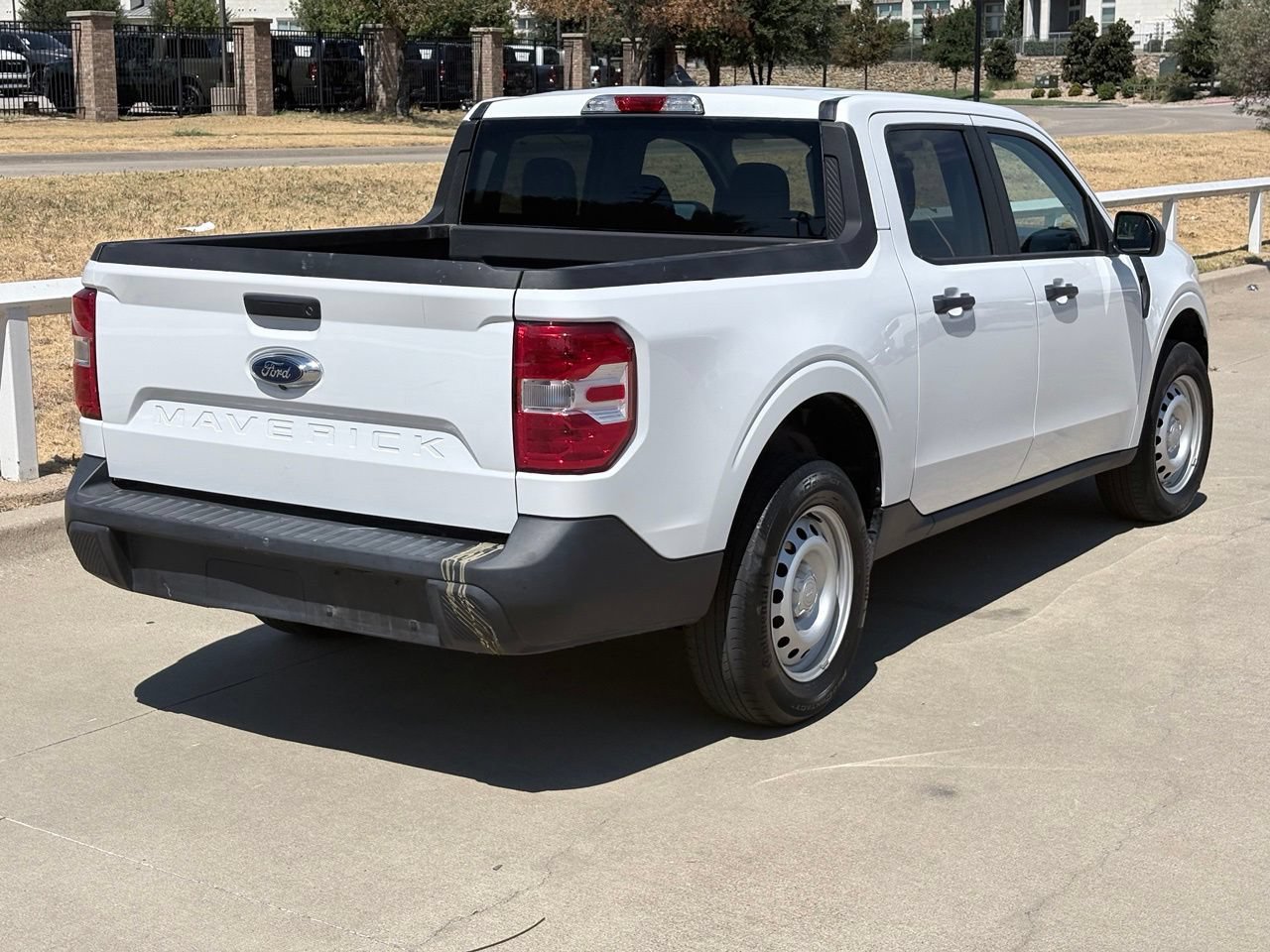 Used 2024 Ford Maverick XL FWD image 4