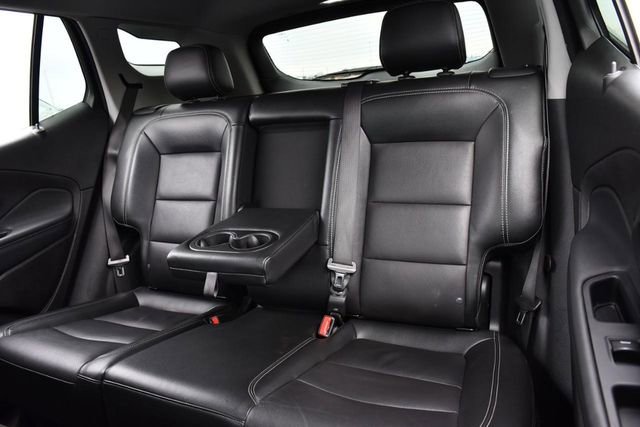 Used 2024 GMC Terrain SLT image 22