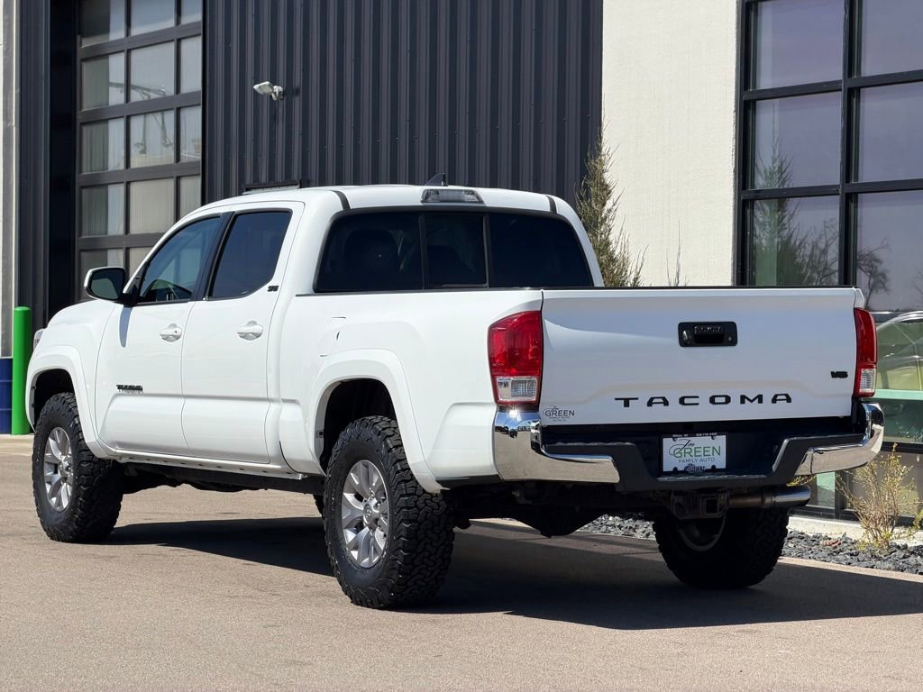 Used 2017 Toyota Tacoma SR5 w/ Tow Package RWD image 3