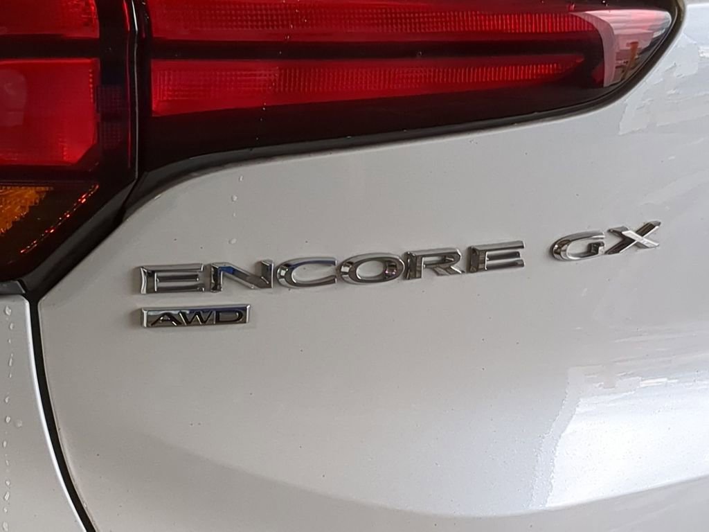 Used 2020 Buick Encore GX Preferred w/ Cold Weather Comfort Package image 16