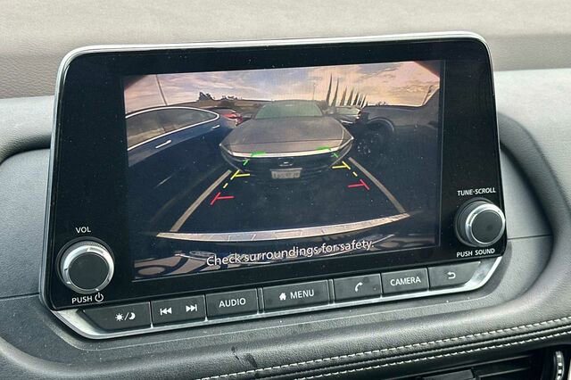 Used 2022 Nissan Rogue SV image 17