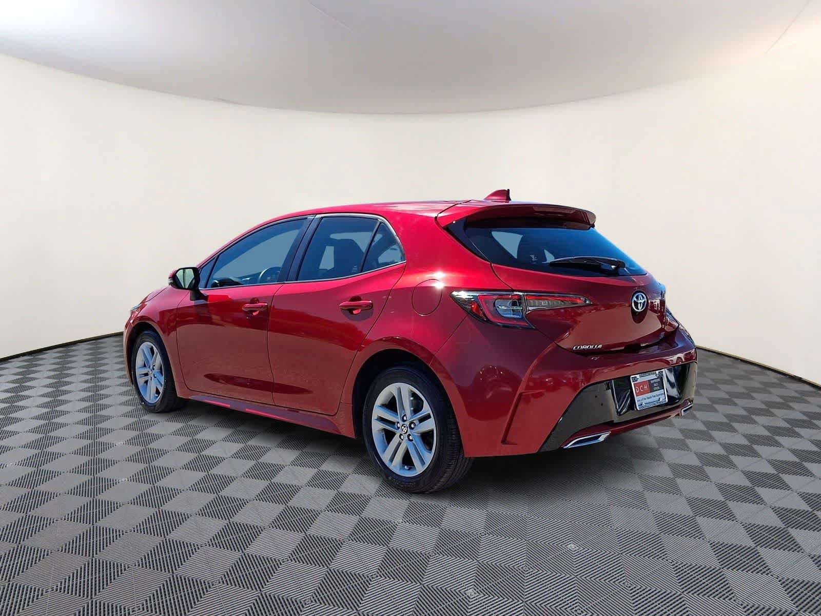 Certified 2021 Toyota Corolla SE w/ SE Preferred Package FWD image 9
