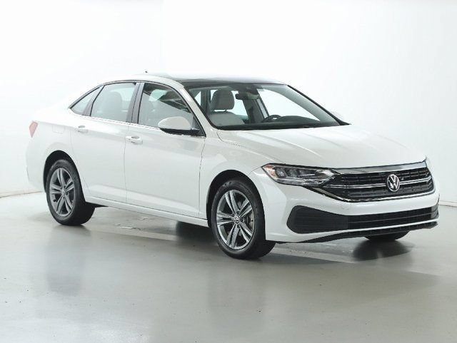 Used 2024 Volkswagen Jetta SE w/ Panoramic Sunroof Package FWD image 9