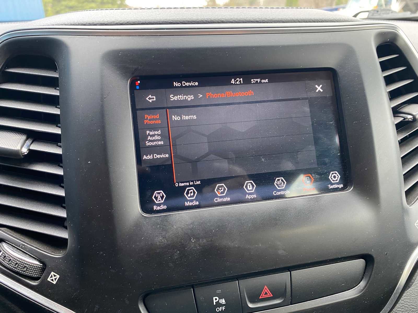 Used 2020 Jeep Cherokee Latitude Plus w/ Cold Weather Group image 29