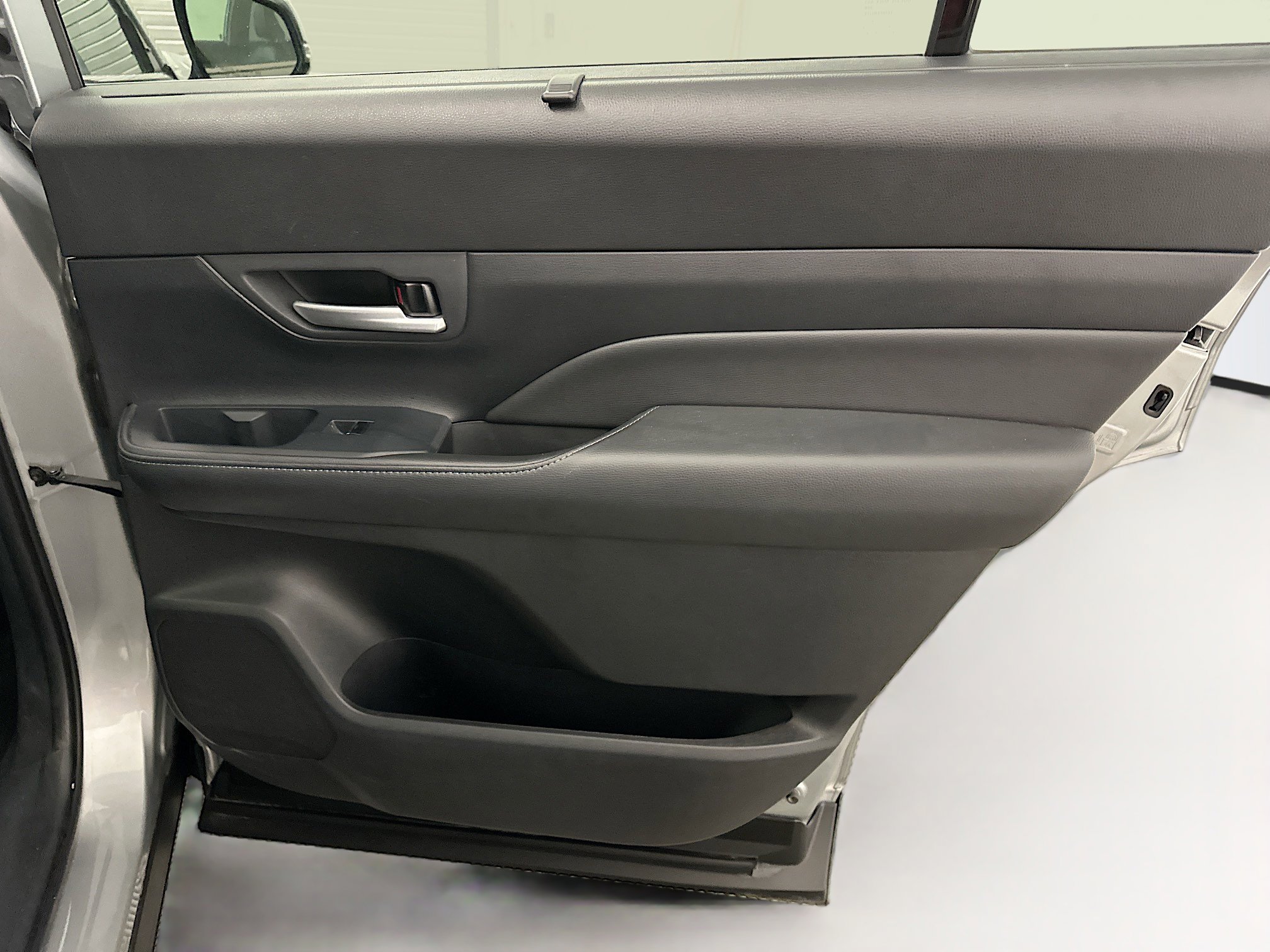 Used 2025 Toyota Grand Highlander AWD image 33