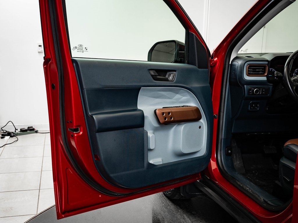 Used 2022 Ford Maverick Lariat w/ Lariat Luxury Package image 27