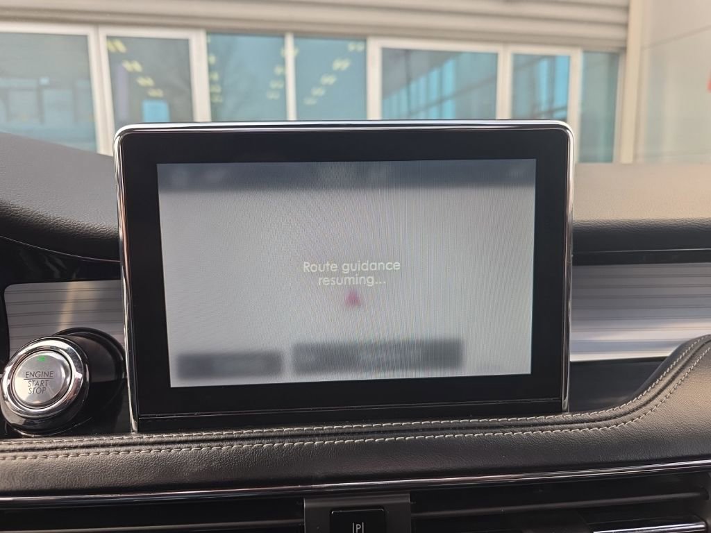 Used 2022 Lincoln Corsair AWD w/ Premium Package image 18