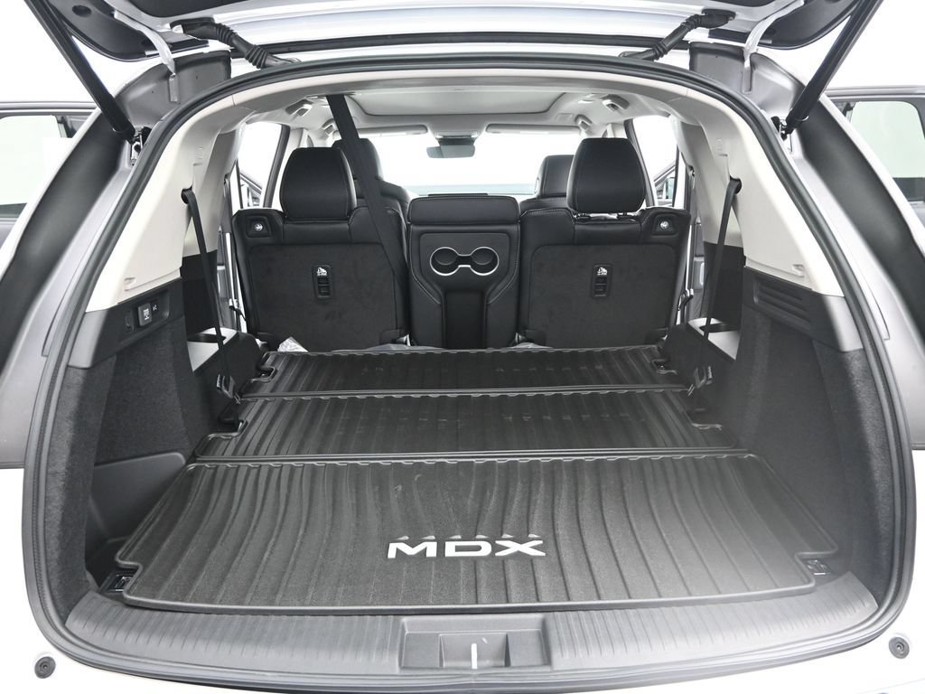 Used 2026 Acura MDX w/ Technology Package FWD image 11