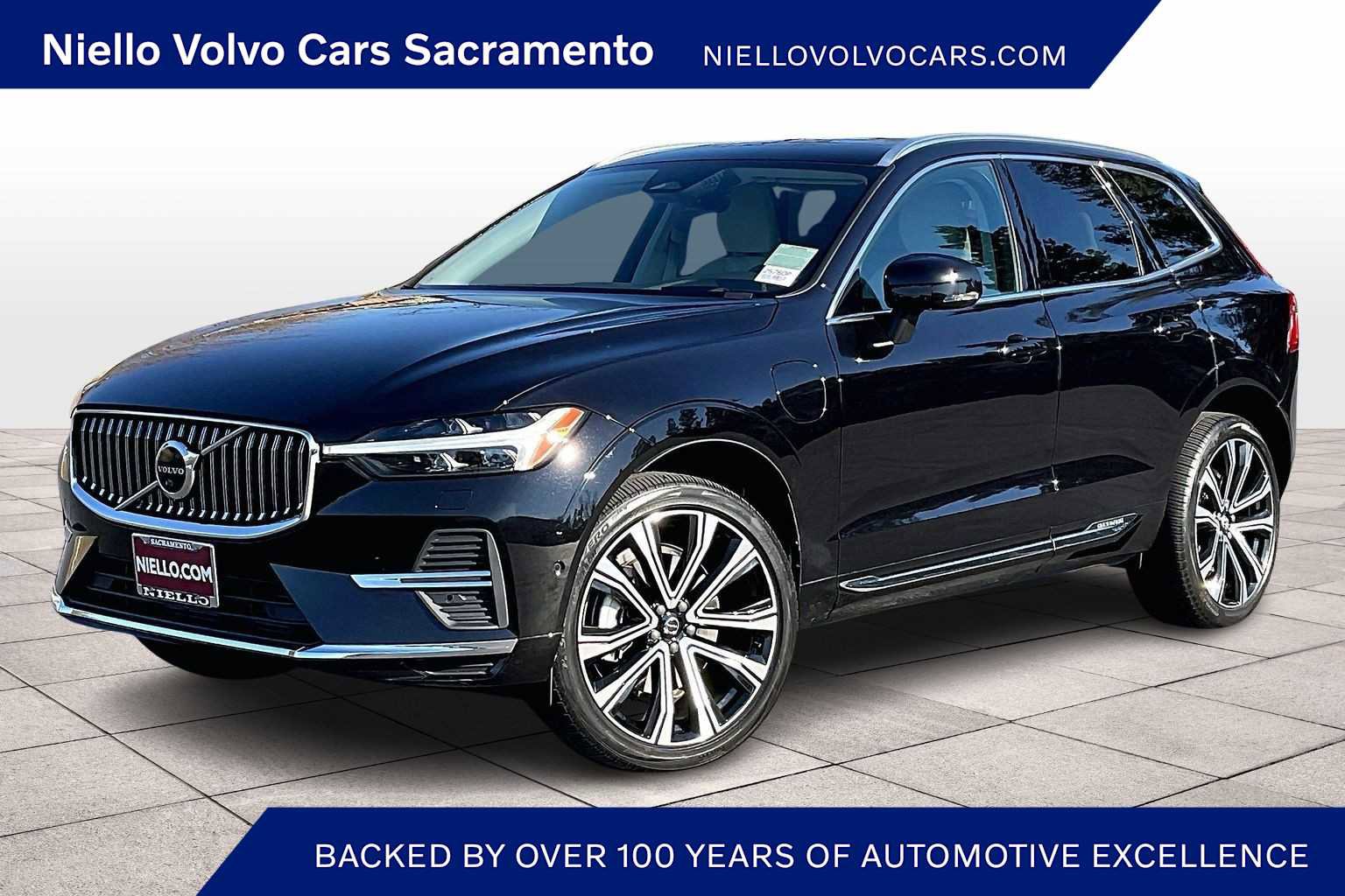 Used 2023 Volvo XC60 T8 Ultimate w/ Climate Package image 1