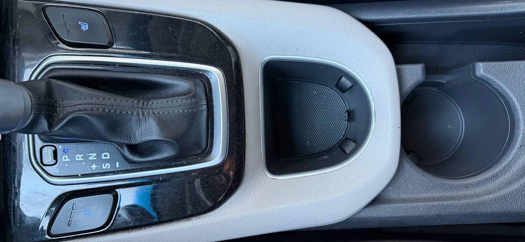 Used 2017 Hyundai Ioniq SEL image 22