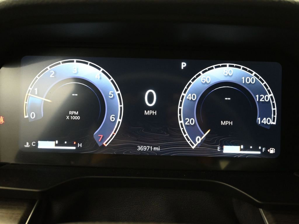 Used 2023 Jeep Grand Cherokee Limited image 10