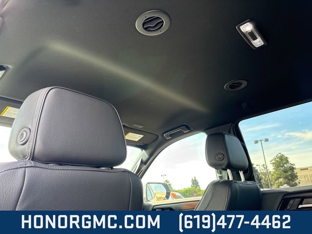 Used 2025 GMC Yukon Denali image 18