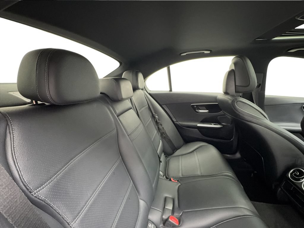 Used 2023 Mercedes-Benz C 300 Sedan image 28