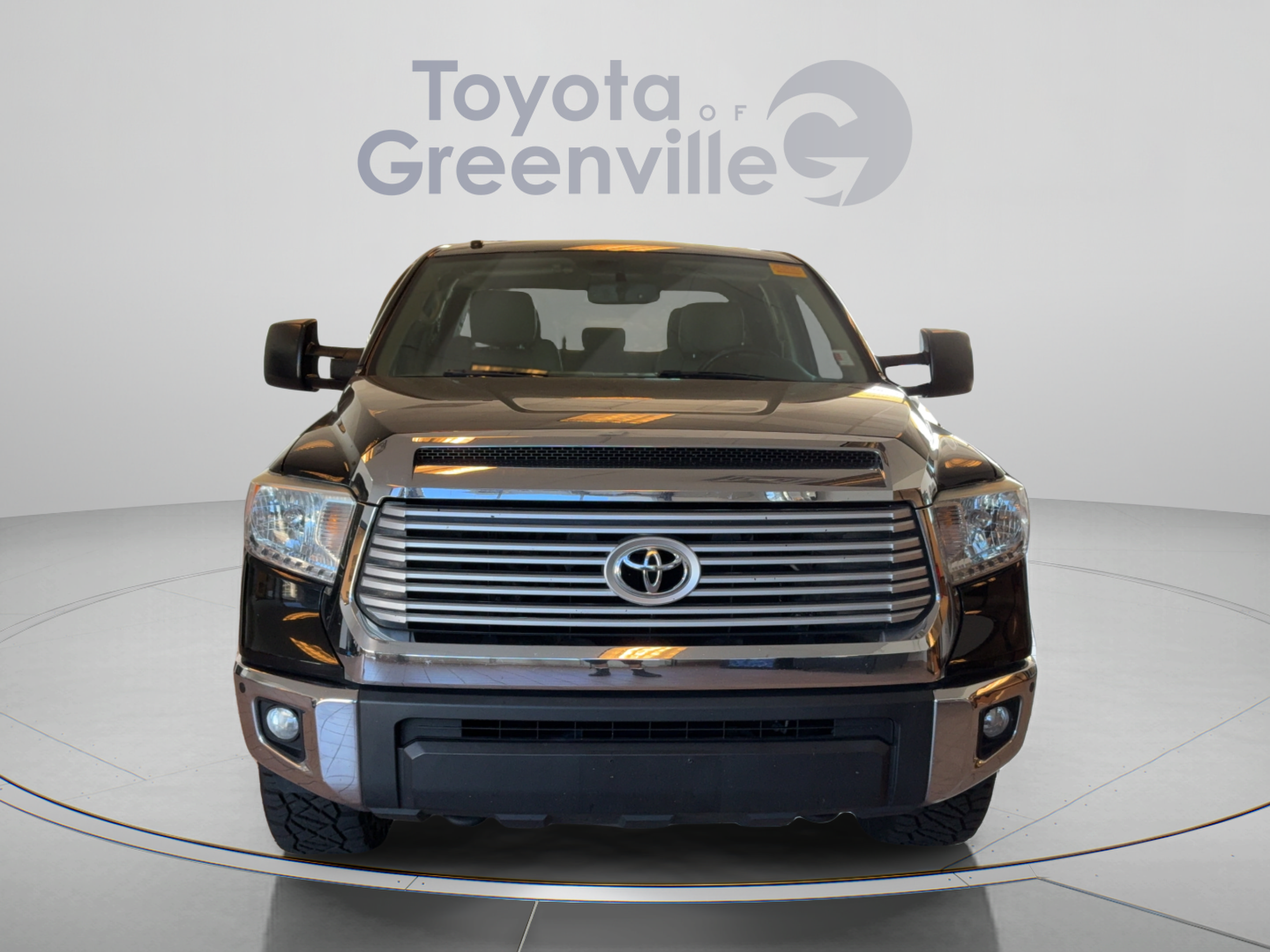 Used 2017 Toyota Tundra Limited w/ Limited Premium Package AWD/4WD image 9