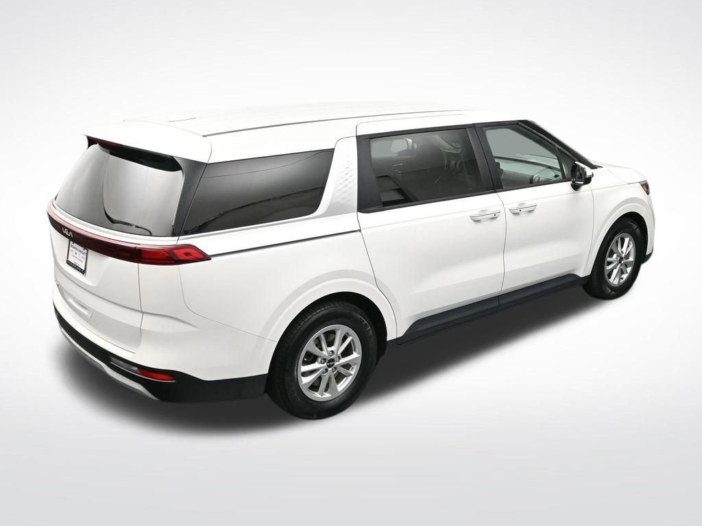Used 2022 Kia Carnival LX FWD image 21