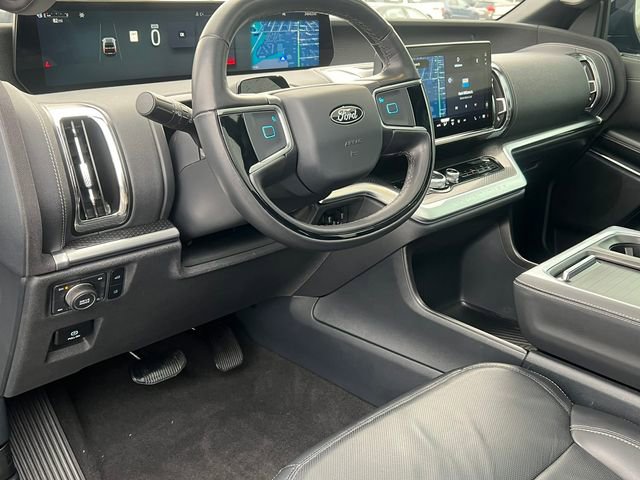 Certified 2025 Ford Expedition Max Platinum w/ Stealth Appearance Package image 21