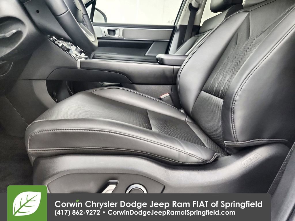 Used 2026 Hyundai Santa Fe SEL FWD image 20