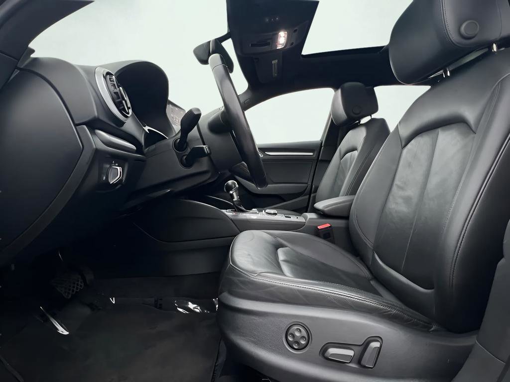 Used 2016 Audi A3 e-tron Premium w/ 17" Wheel Package image 14