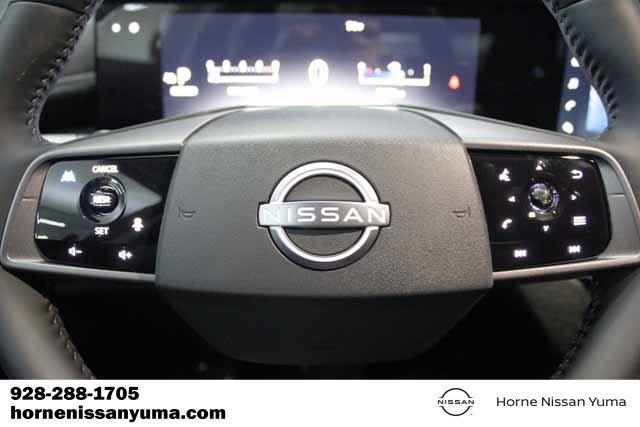 Certified 2025 Nissan Murano SV image 9