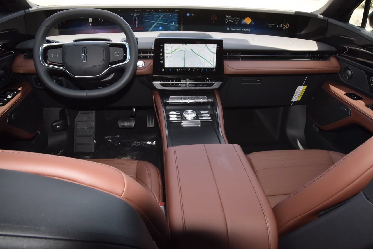 New 2026 Lincoln Nautilus Reserve w/ Jet Appearance Package AWD/4WD image 23