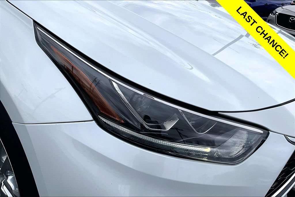 Used 2022 Toyota Highlander Limited AWD/4WD image 30