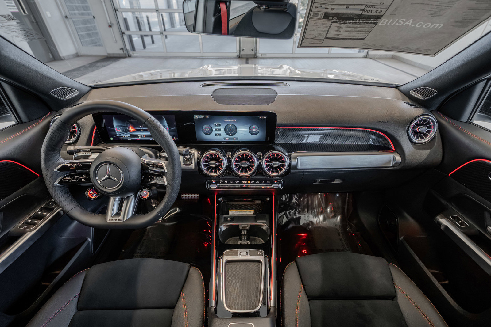 New 2026 Mercedes-Benz GLB 35 AMG 4MATIC image 8