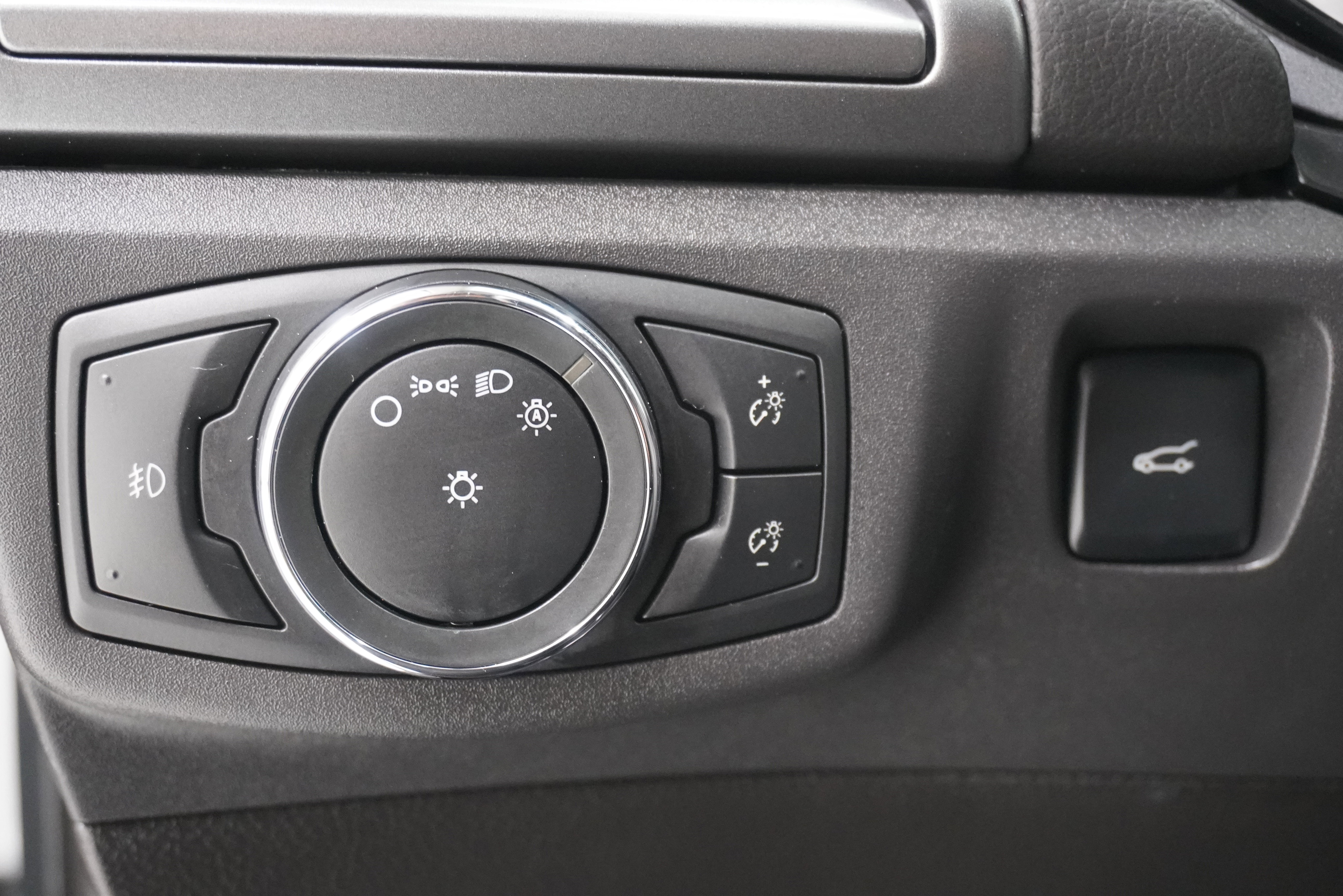 Used 2013 Ford Fusion Titanium FWD image 25