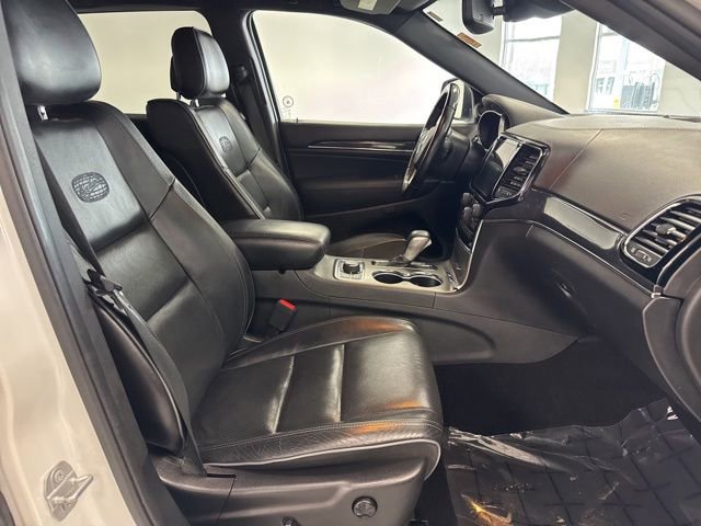 Used 2019 Jeep Grand Cherokee Overland w/ Jeep Active Safety Group image 28