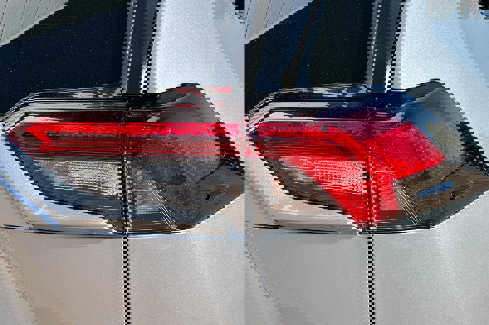 New 2025 Toyota RAV4 XLE image 33