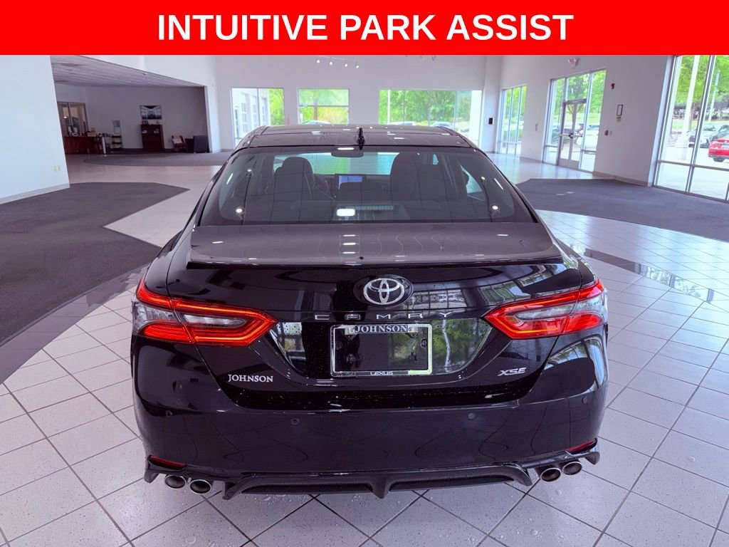 Used 2022 Toyota Camry XSE w/ Navigation Package FWD image 7